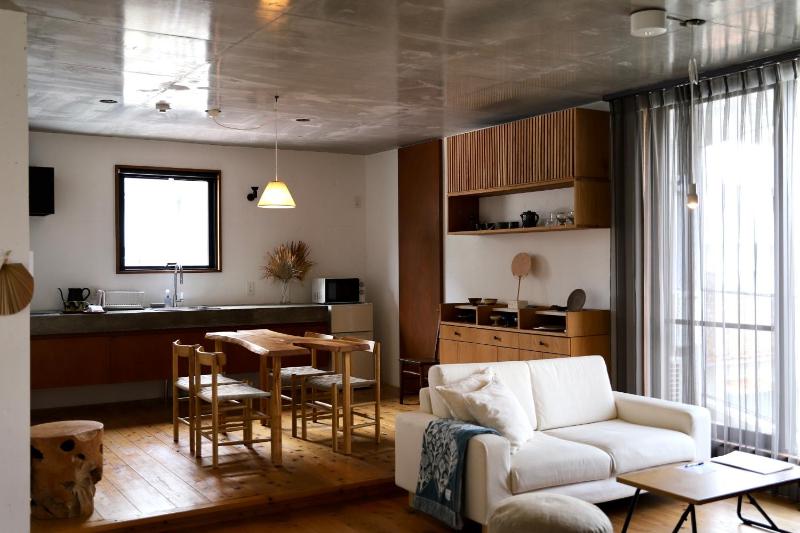 ON THE SAME HOTEL-All suite- - image 2