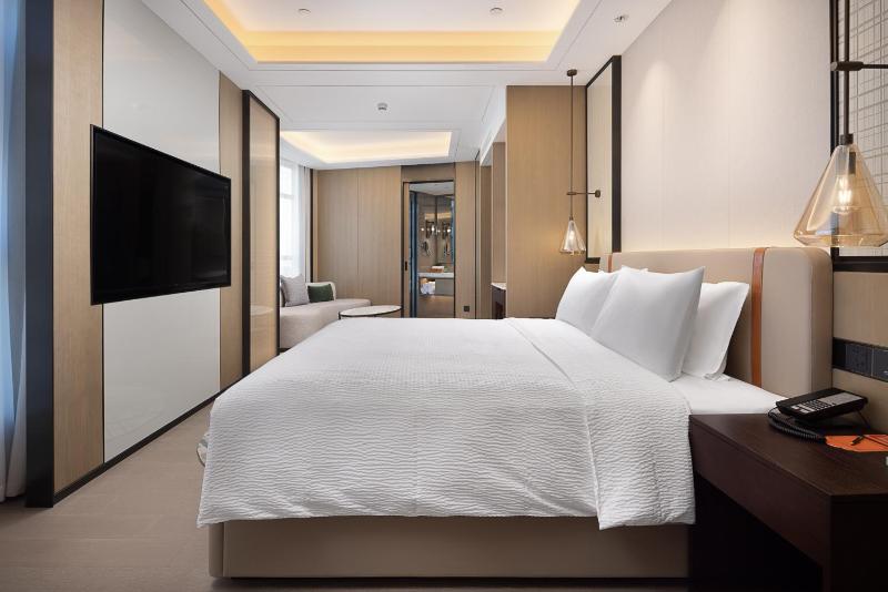 WANDA YI Wuhan - image 2