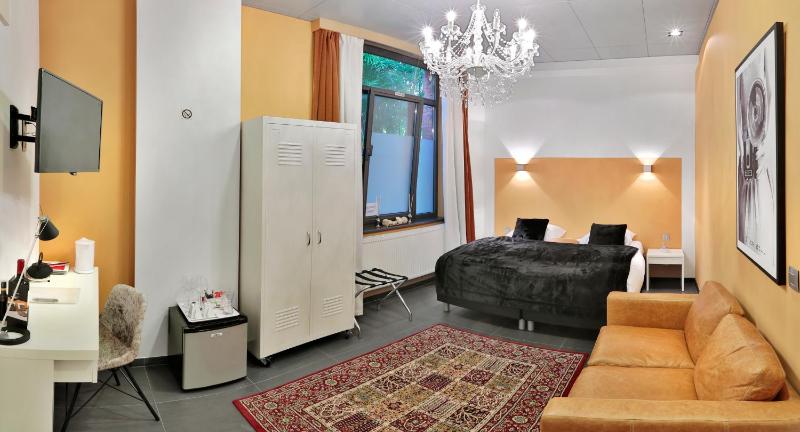 Double Room image 2