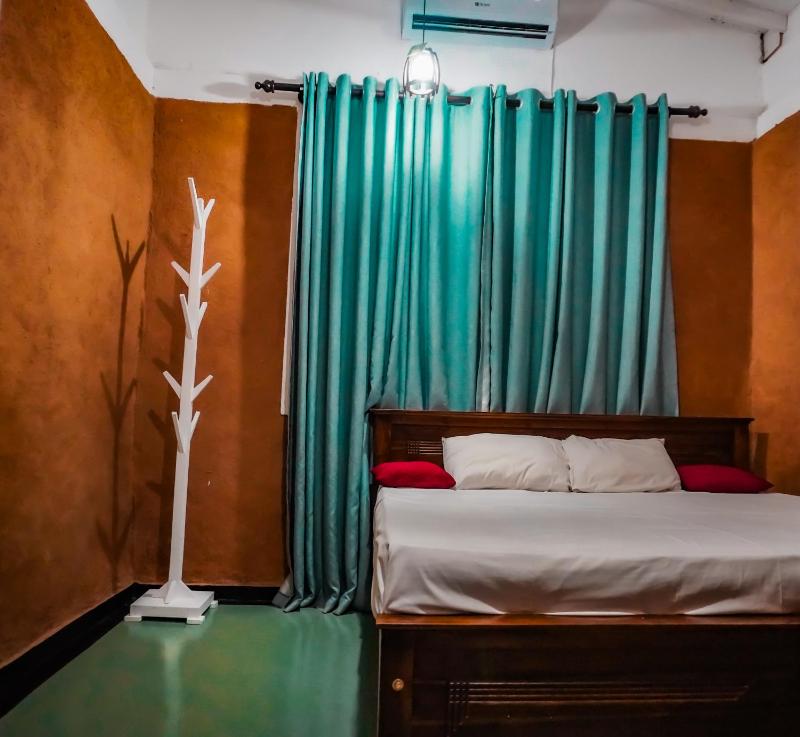K siri Holiday Home - image 12