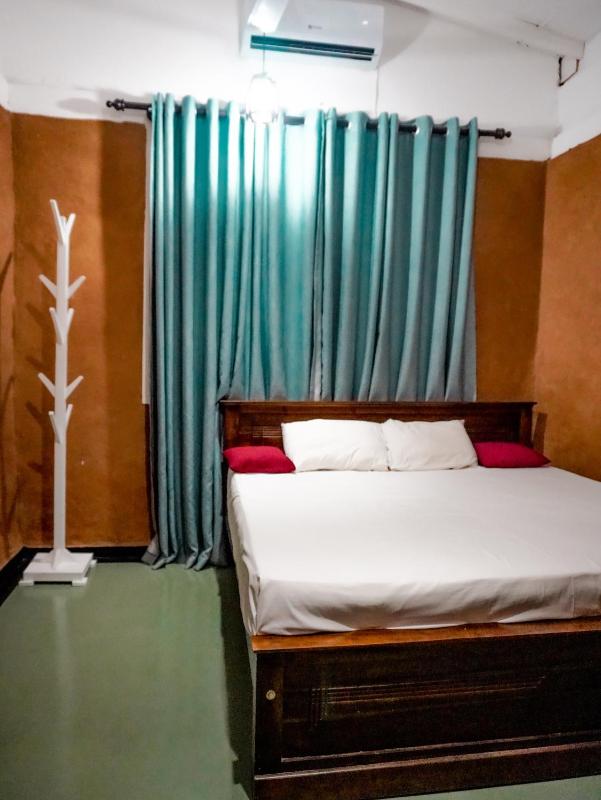 K siri Holiday Home - image 17