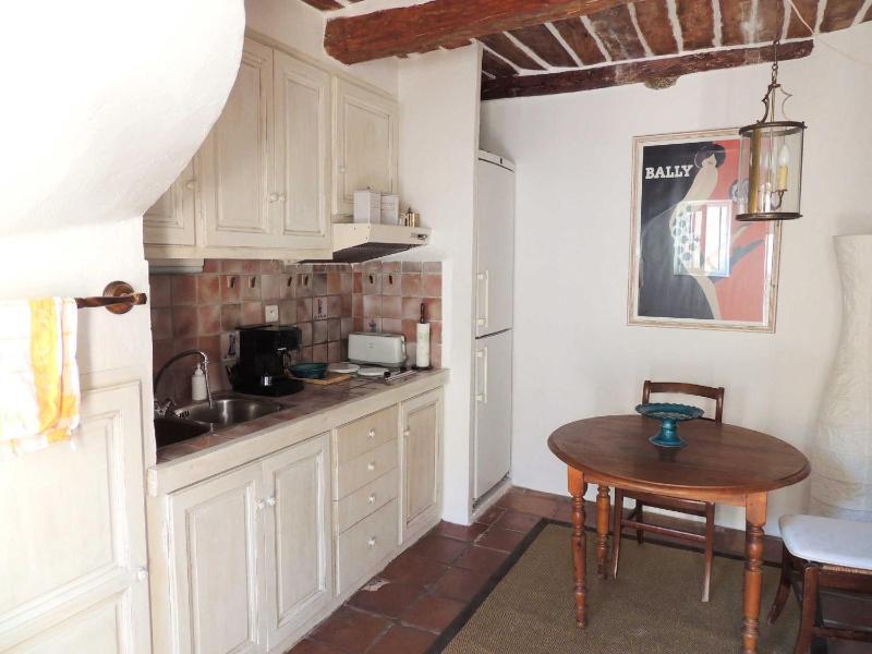 Ferienhaus in der Altstadt von Grimaud - image 12