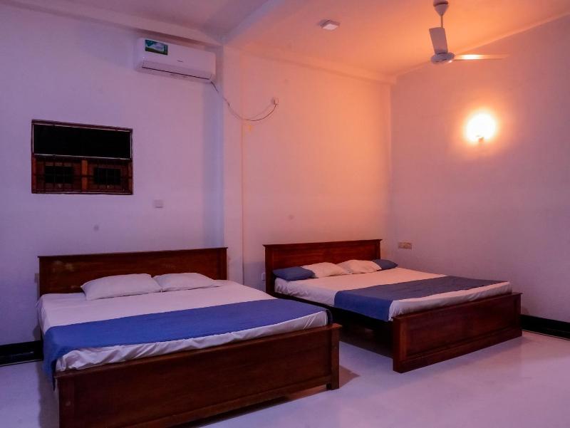 K siri Holiday Home - image 20