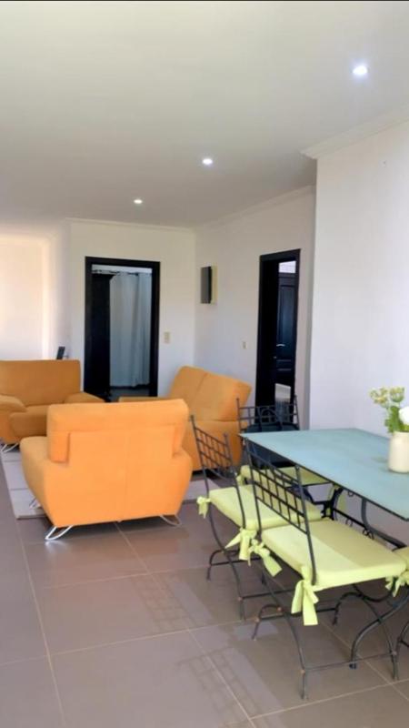 Angele House - image 4