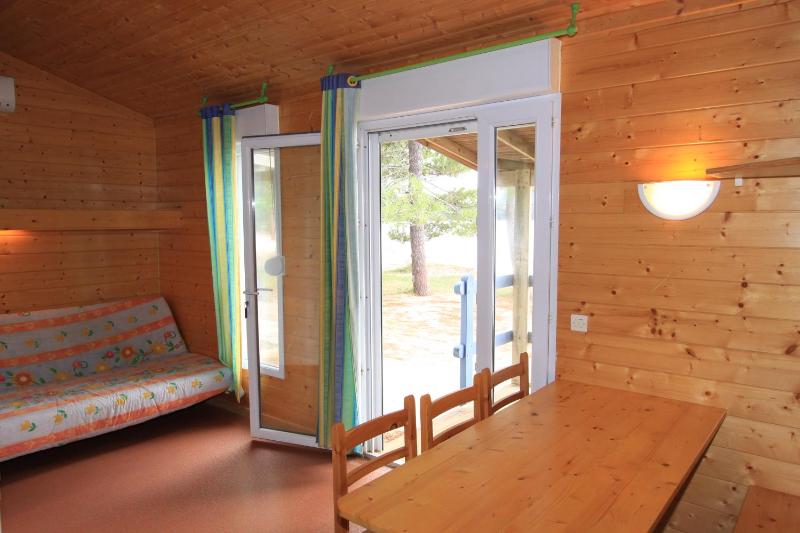Two-Bedroom Chalet With Air Conditioning image 4