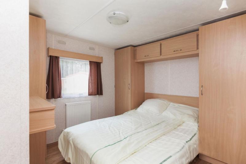 Three-Bedroom Mobile Home image 3