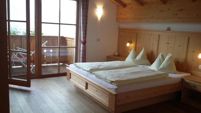 Two-Bedroom Apartment with Balcony image 2
