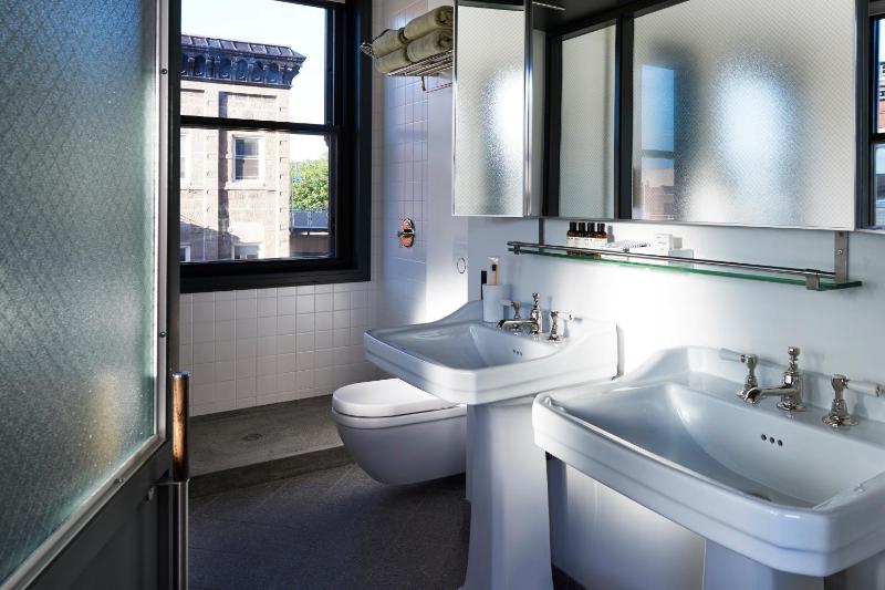 Penthouse Suite image 4