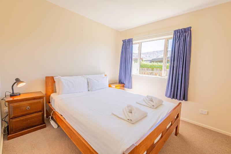 Farrant Family Escape Roomy Wanaka Retreat - image 16