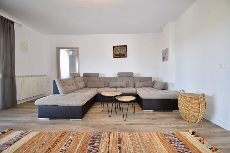 Spacious apartment with private pool - image 35