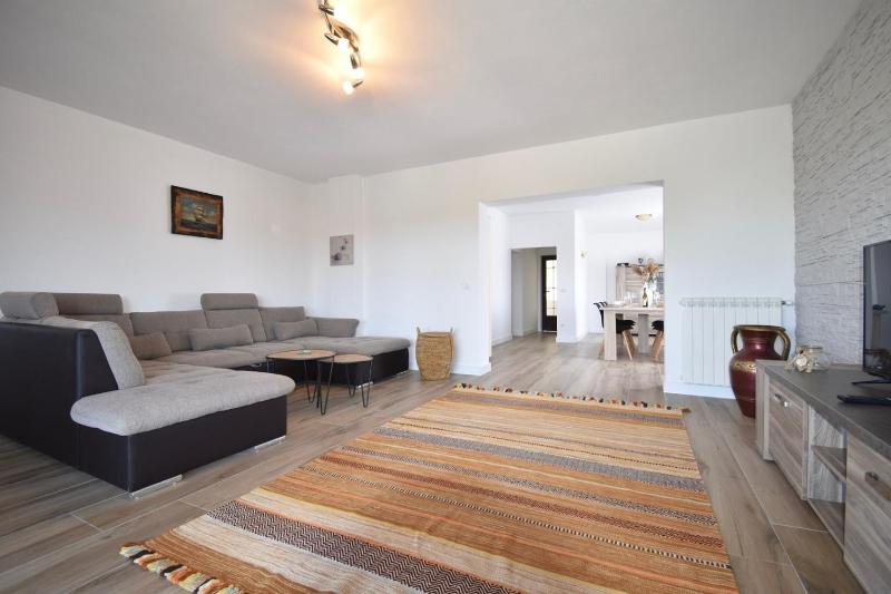 Spacious apartment with private pool - image 26