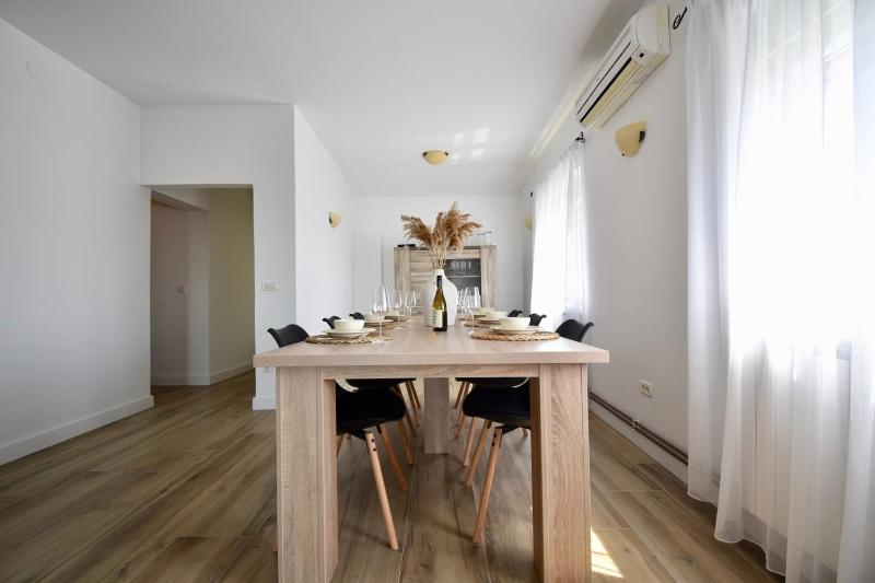 Spacious apartment with private pool - image 34