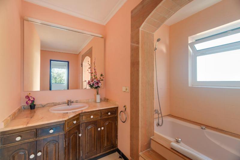 Villa Joel - Casa con piscina cerca de la playa - image 29