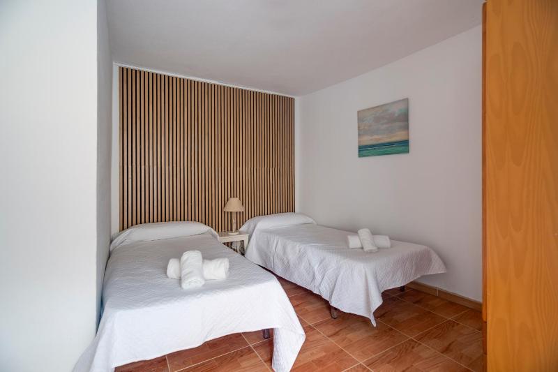 Villa Joel - Casa con piscina cerca de la playa - image 31
