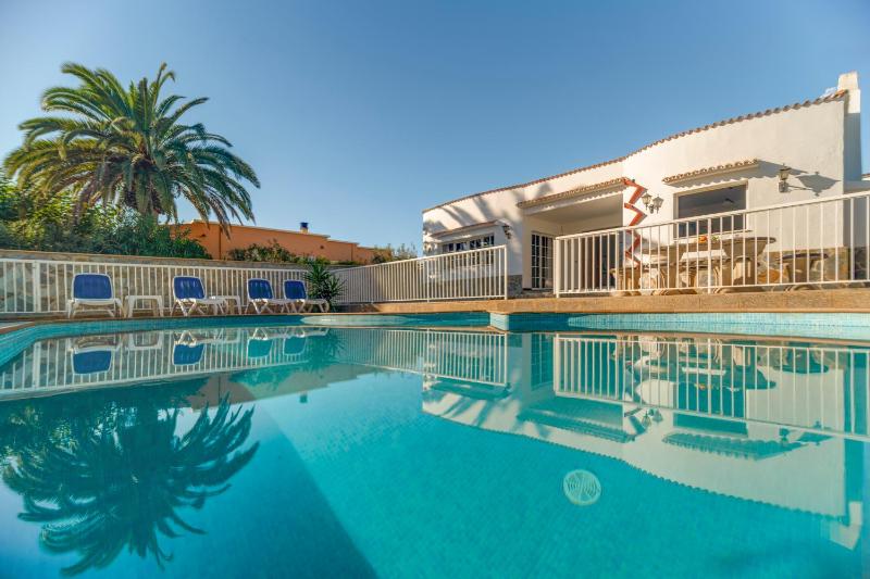 Villa Joel - Casa con piscina cerca de la playa - image 21