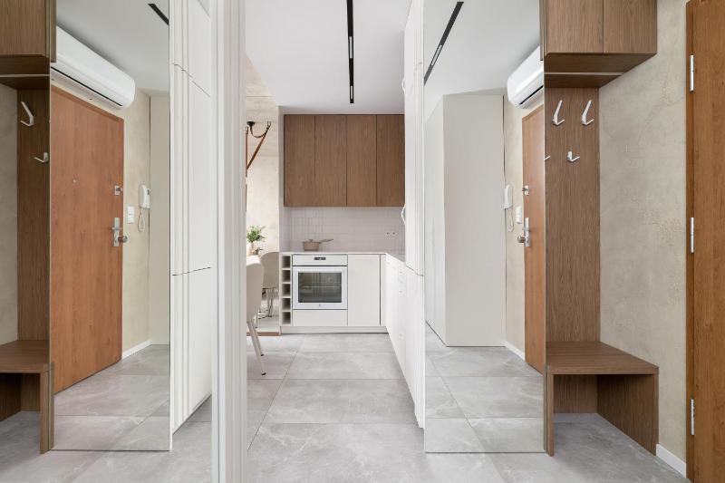 Elegant Apartment Katowice with Parking & AC by Noclegi Renters - image 26