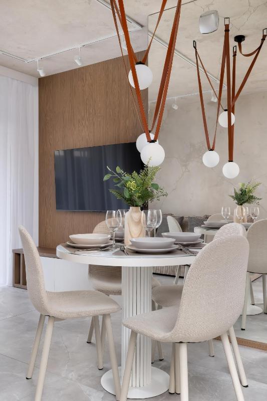 Elegant Apartment Katowice with Parking & AC by Noclegi Renters - image 17