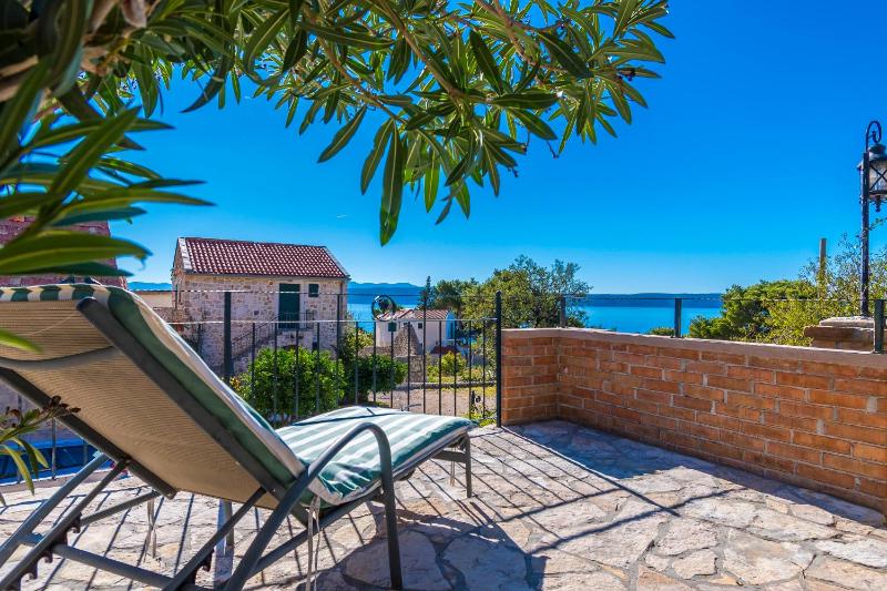 House Vedrana - image 8