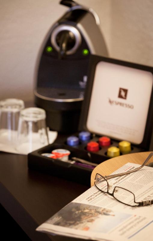 Executive Business Room image 3