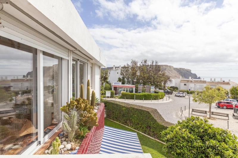 C18 - Church Square Apartment in Praia da Luz - image 1