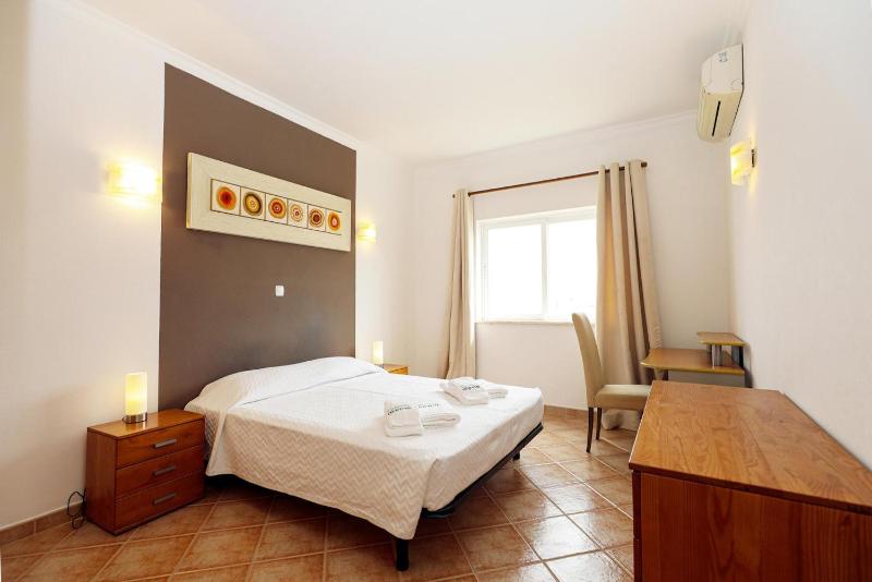 C03 - Galé Holiday Apartment in Lagos - image 34
