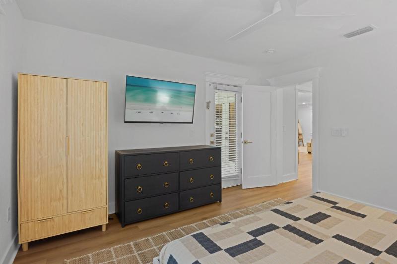 Bean Point Beach Cottage: North End Pool Home Close to Beach & Bay by Anna Maria Life - image 24