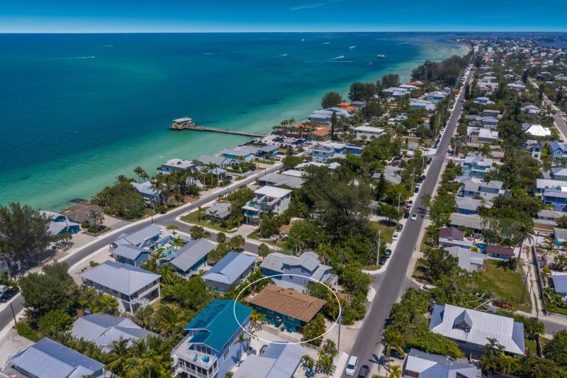 Bon Ami: North End AMI Pool Home Short Walk to Bean Point by Anna Maria Life Vacation Rentals - image 15