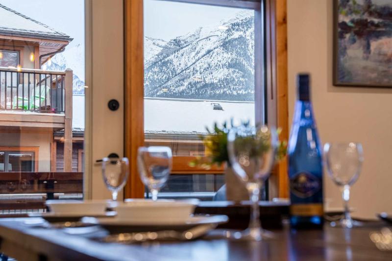 Alpine Chic - two-story mtn escape near downtown - image 2