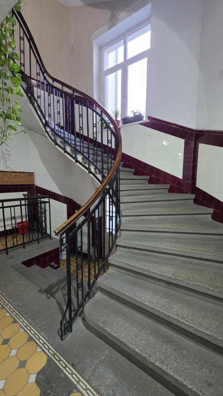 Vracar Luxury Apartment - image 12