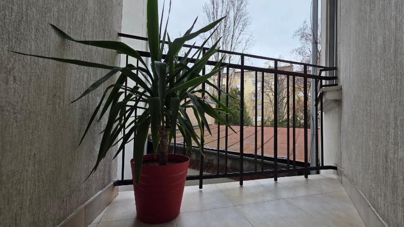 Vracar Luxury Apartment - image 8