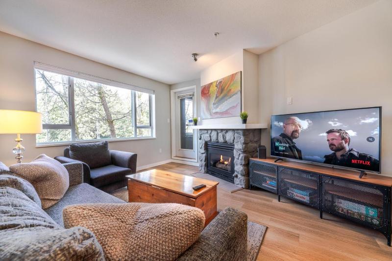 1BR+Sofabed | Deer Lodge | Epic Village Location | Covered Patio | Ski Locker | Fireplace | Parking - image 1