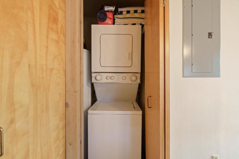 Pole House 99 - image 19