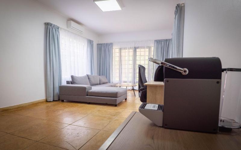 Tranquil 3 Bedroom Apartment - image 15