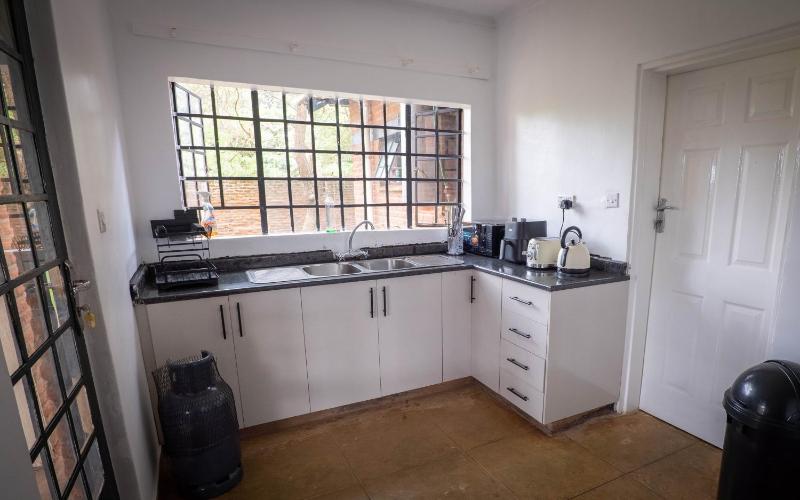 Tranquil 3 Bedroom Apartment - image 13