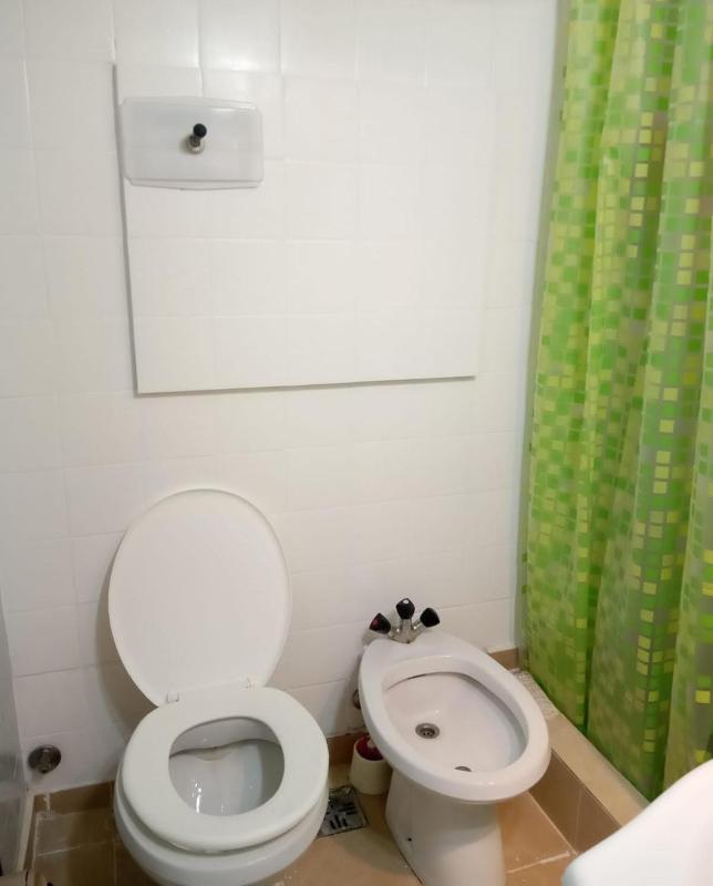 Departamento entero céntrico con balcón en Pinamar - image 9