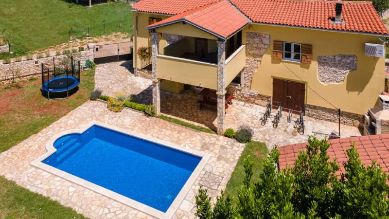 Villa Gajana 1 by Villas Guide - image 6