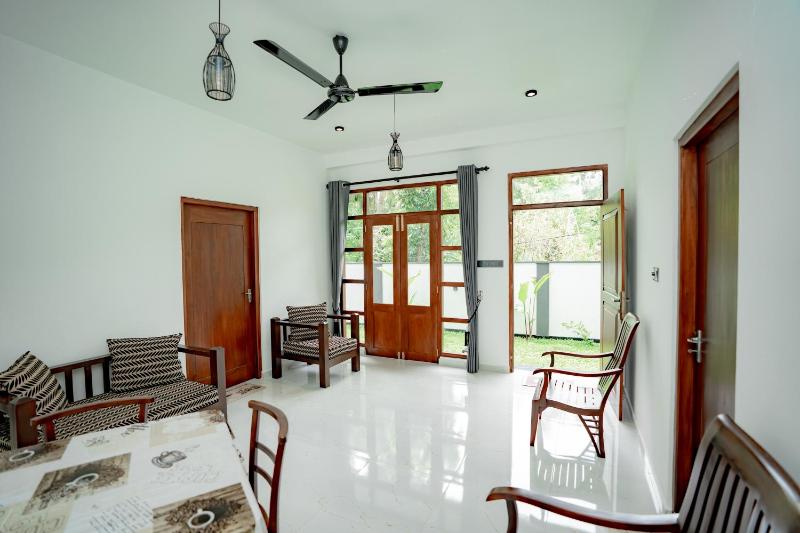 Kawaii Villa Hikkaduwa - image 10