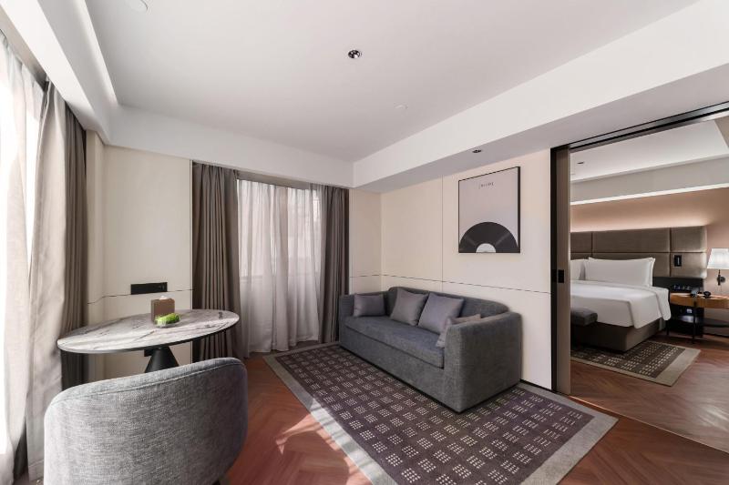 Intercity Hotel Shanghai Nanjing Road Pedestrian Street The Bund - image 10