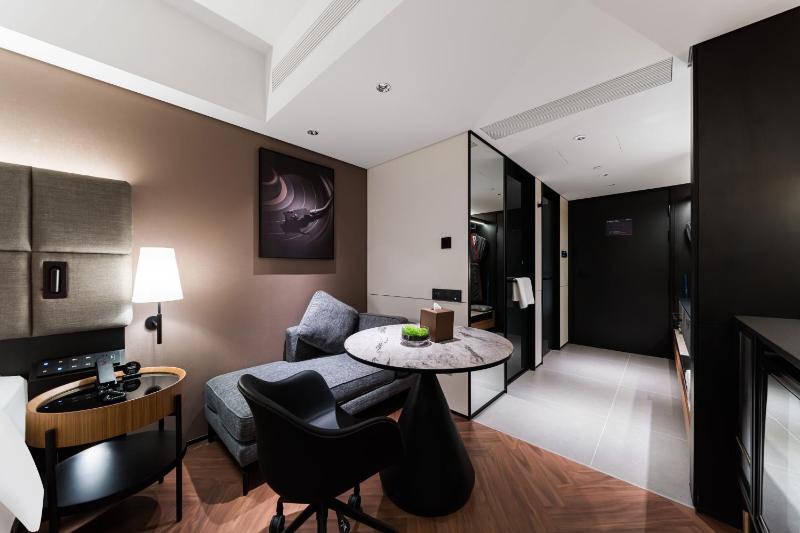 Intercity Hotel Shanghai Nanjing Road Pedestrian Street The Bund - image 14