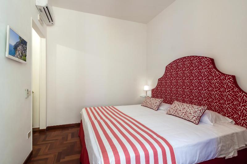 Comfort Double Room image 4