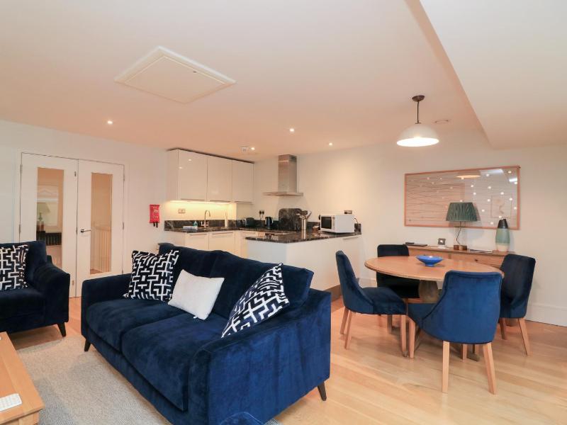 39 Dart Marina - image 22