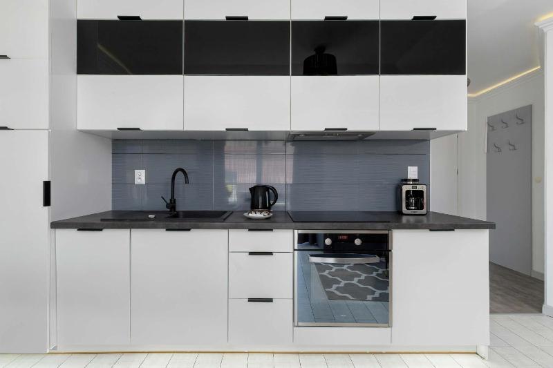 Cosy Apartments with Parking & Balcony by Noclegi Renters - image 11