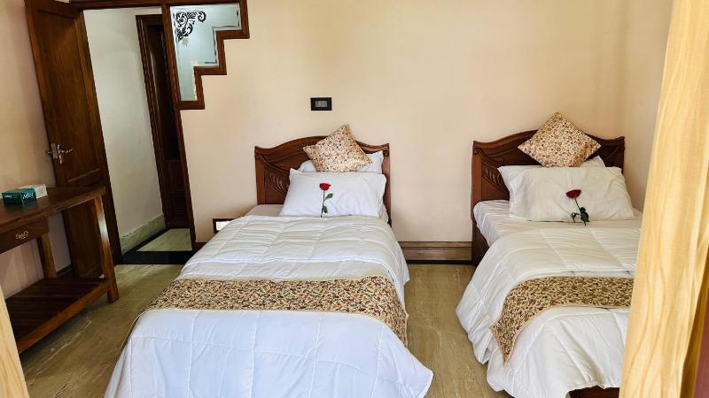 Luxstaykochi -Luxury Villa Near JLN Metro - image 12