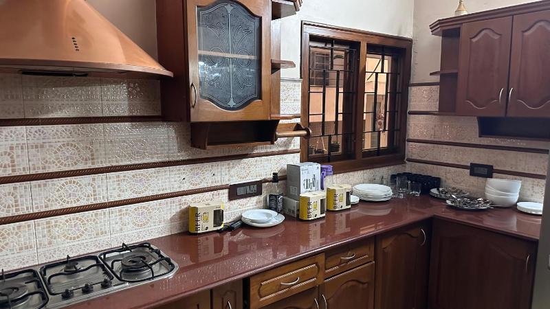Luxstaykochi -Luxury Villa Near JLN Metro - image 11