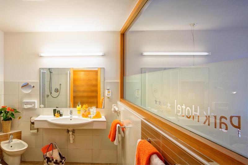 Comfort Double Room image 3