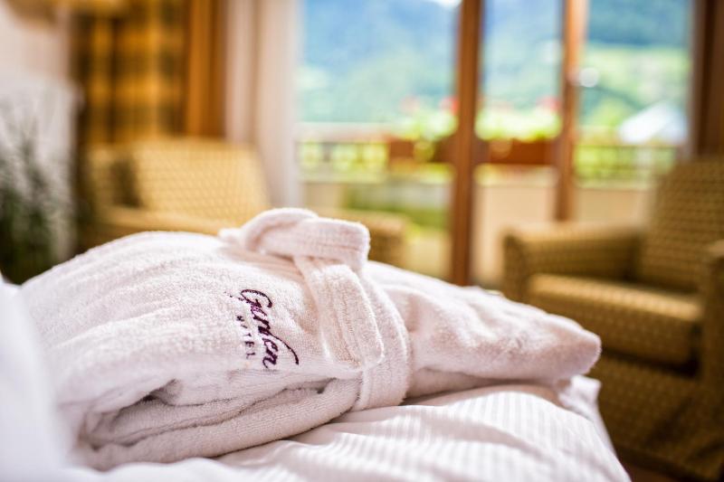 Comfort Double Room with Balcony image 2