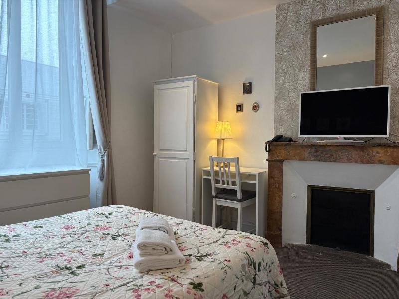 Hotel Saint Yves - image 31