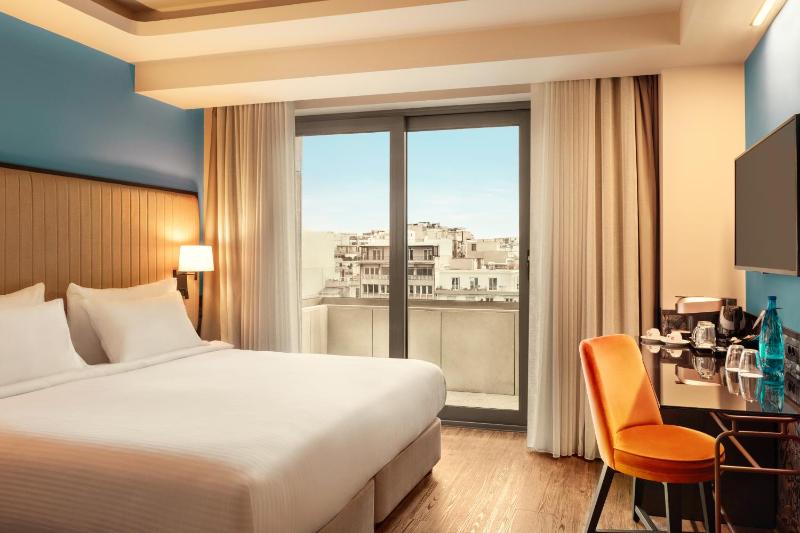 Zeus Essence Athens Central Trademark Collection by Wyndham - image 7