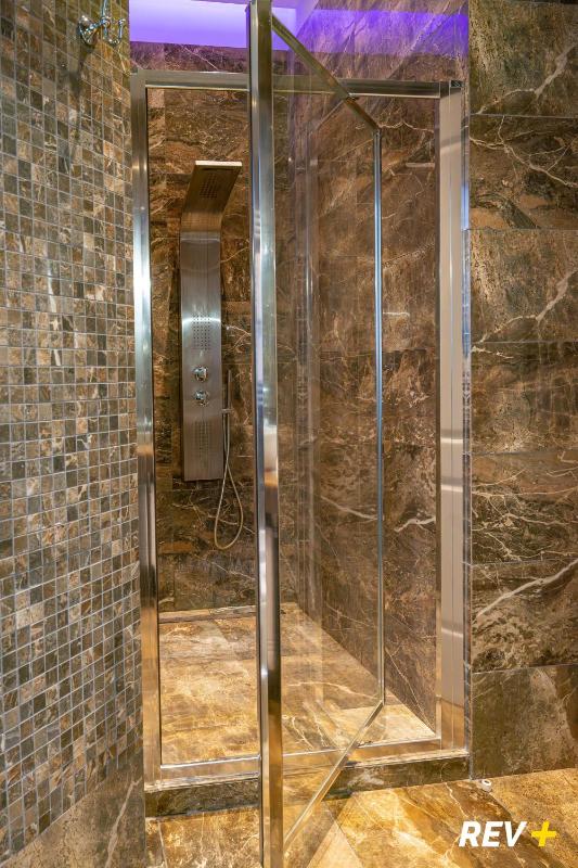 Via Veneto Suites - image 13