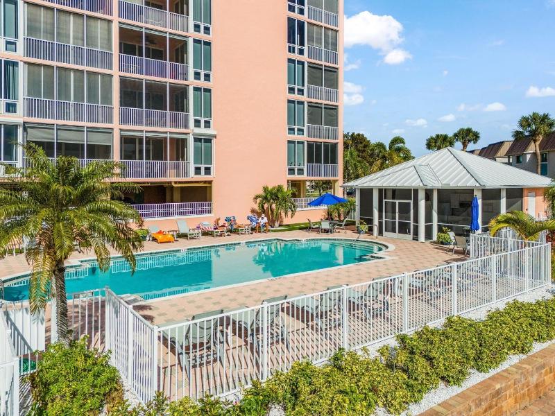 Palm Harbor Penthouse with Marina Views condo - image 26